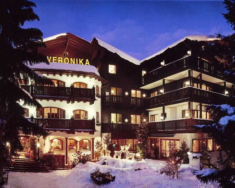 Vaya Seefeld Inklusive Seefeld Gaestekarte เซเฟลด์ อิน ทิโรล ภายนอก รูปภาพ